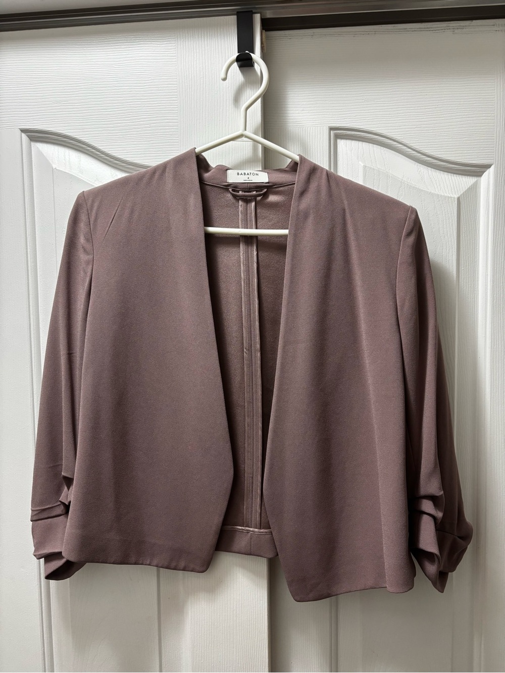 Babaton Cropped Power Blazer